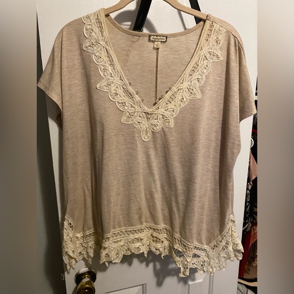 Shirt - Picture 1 of 1